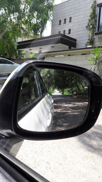 Start your drive with a well adjusted rear view mirror. 

